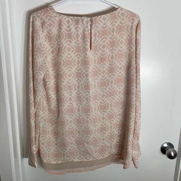 The Limited. Long sleeve top. Blush pink. - Picture 2 of 3